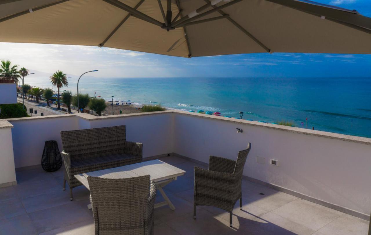 Piccolo Hotel Terracina Bagian luar foto