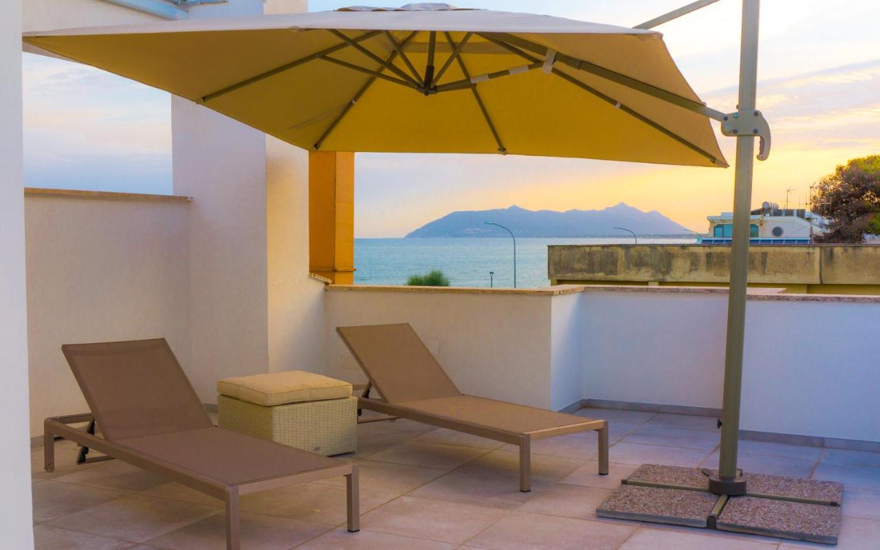 Piccolo Hotel Terracina Bagian luar foto