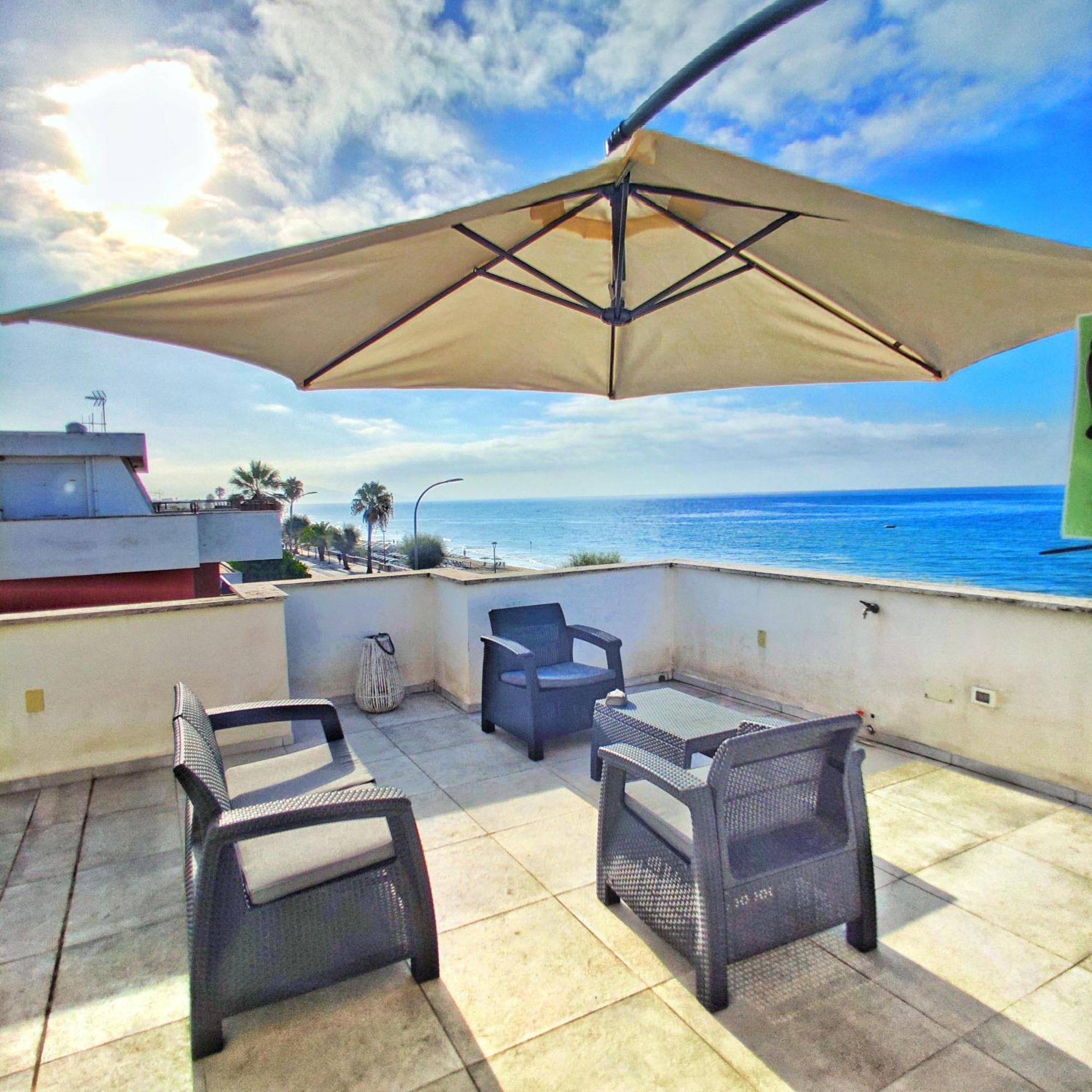 Piccolo Hotel Terracina Bagian luar foto