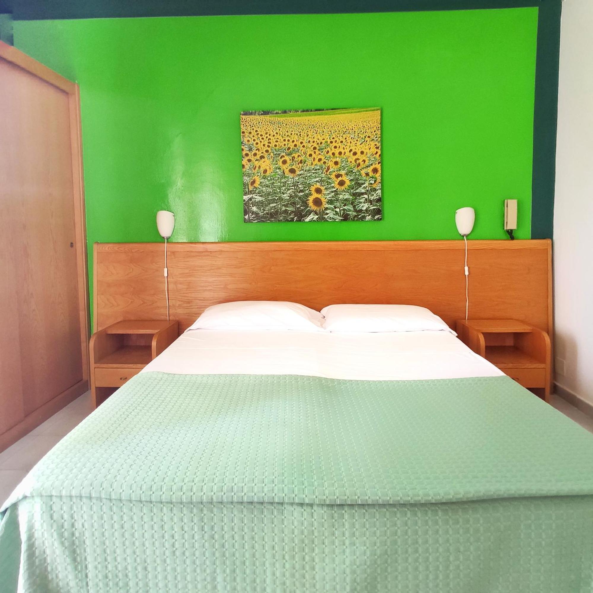 Piccolo Hotel Terracina Bagian luar foto